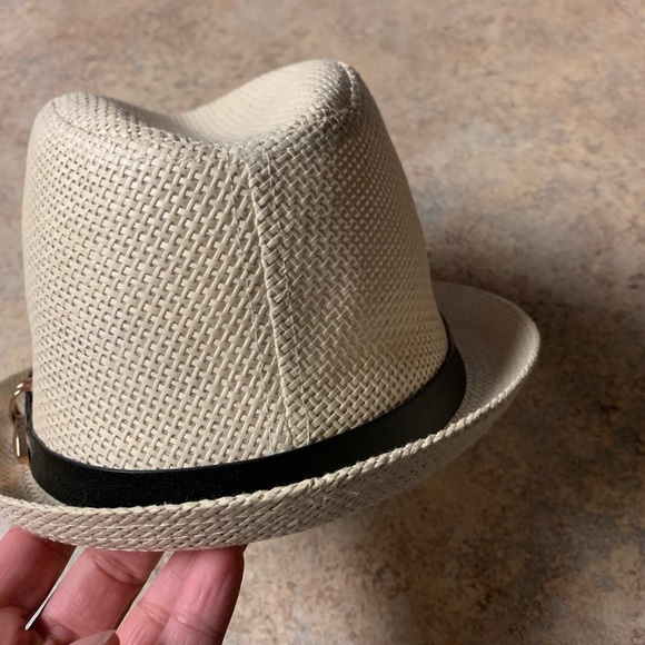 Hat - Picture 2 of 4